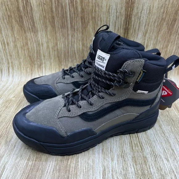 Vans Ultrarange Exo Hi MTE-2 Dark Olive Mens Size 7 Women's 8.5 Winter Boots NEW